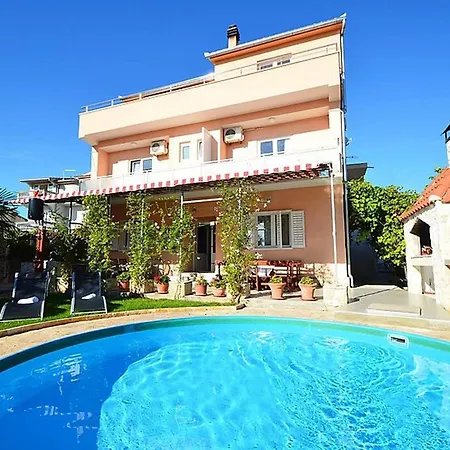 Three Complex With Pool
