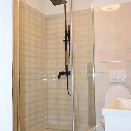Three Complex With Pool Apartment *